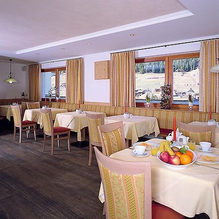 Garni Hotel Bel Vert Selva di Val Gardena Luaran gambar