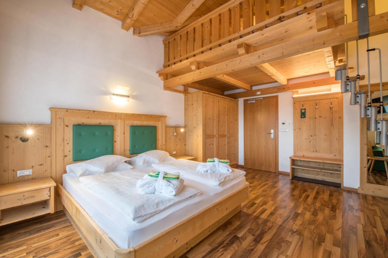 Garni Hotel Bel Vert Selva di Val Gardena Luaran gambar