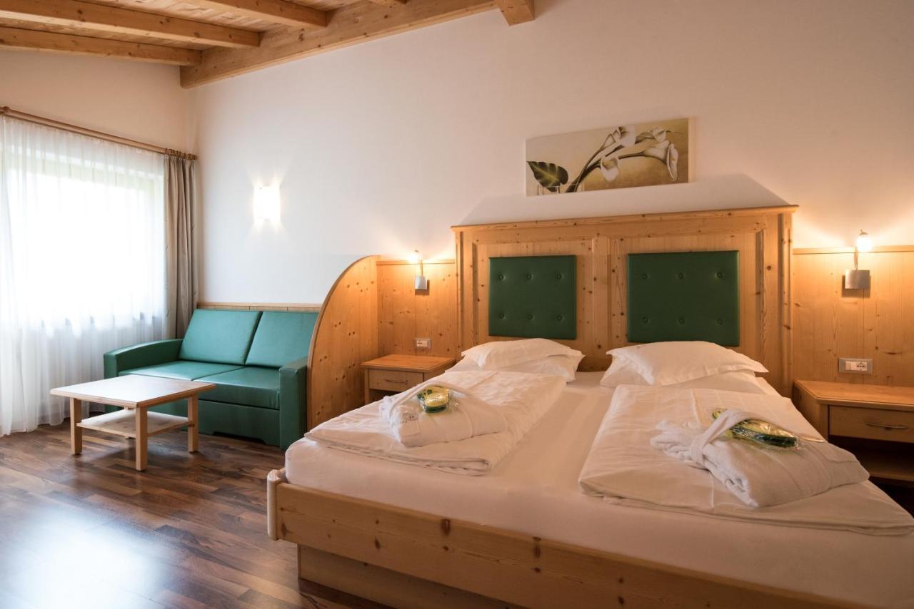 Garni Hotel Bel Vert Selva di Val Gardena Luaran gambar