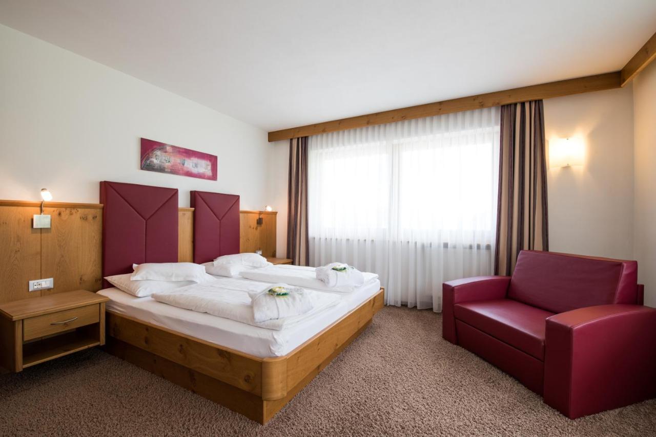 Garni Hotel Bel Vert Selva di Val Gardena Luaran gambar